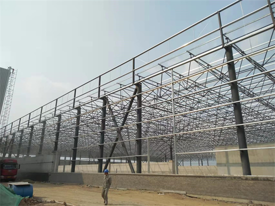 鋼結(jié)構(gòu)施工團隊