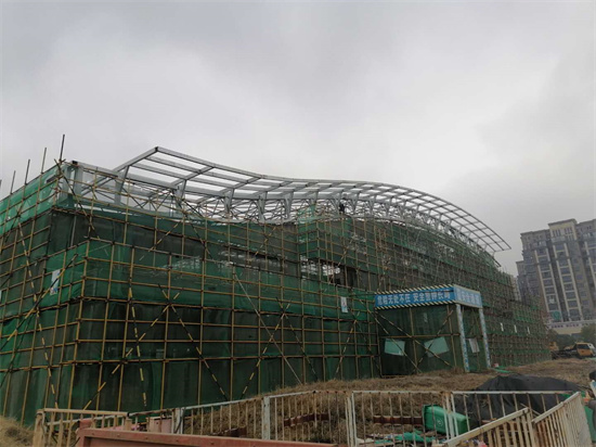 安慶十四中風(fēng)雨操場