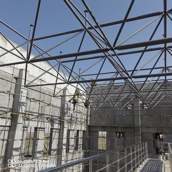 巴彥浩特污水處理廠網(wǎng)架工程